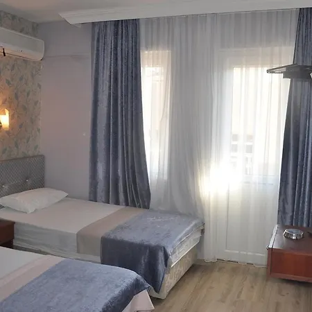 Glory 酒店 马尔马里斯